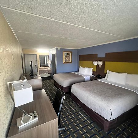 Quality Inn & Suites Near Six Flags East Atlanta Extérieur photo