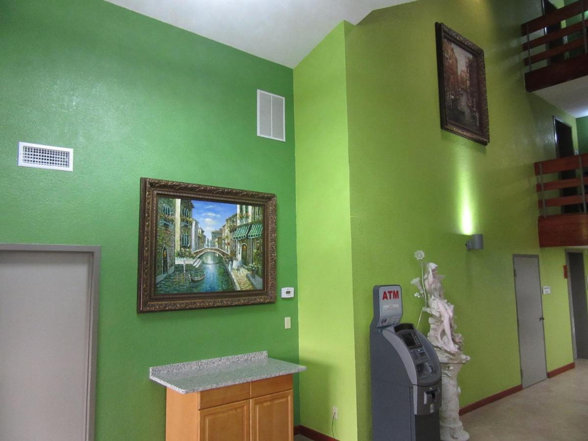 Quality Inn & Suites Near Six Flags East Atlanta Extérieur photo