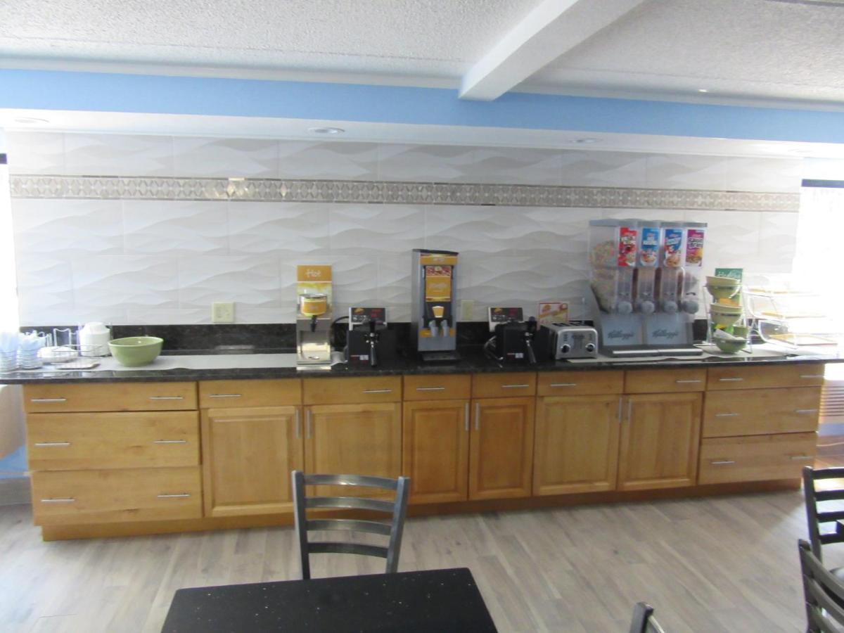 Quality Inn & Suites Near Six Flags East Atlanta Extérieur photo
