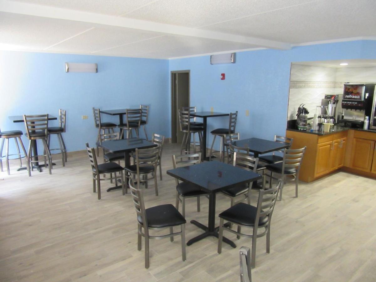 Quality Inn & Suites Near Six Flags East Atlanta Extérieur photo